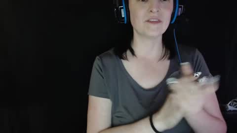 LadySlate online show from February 4, 2025, 5:53 am