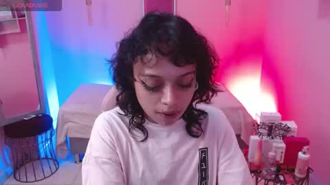 Snapshot of ladywawy_ chatting on October 1, 2025, 1:06 pm Ladywawy online show from October 1, 2025, 1:06 pm