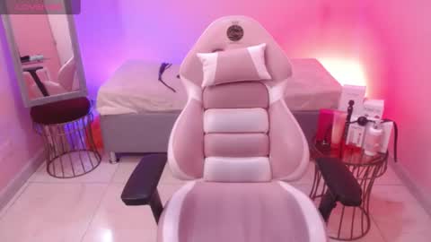 Snapshot of ladywawy_ chatting on October 7, 2025, 2:14 pm Ladywawy online show from October 7, 2025, 2:14 pm