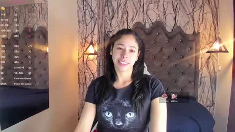 Laia online show from January 2, 2025, 7:29 pm