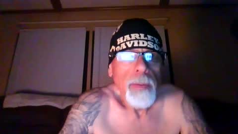 Snapshot of laidbackluxury chatting on May 17, 2026, 2:53 am laidbackluxury online show from May 17, 2026, 2:53 am