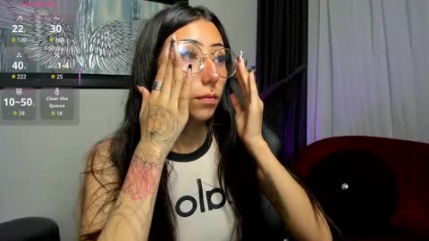 laila_angel online show from October 6, 2025, 2:09 am