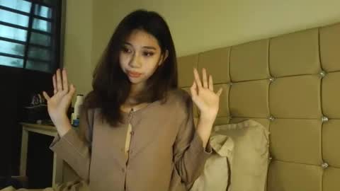 lailah444 online show from May 19, 2026, 9:26 am