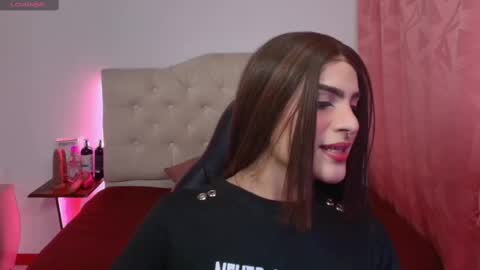 Camila online show from October 21, 2025, 4:57 am