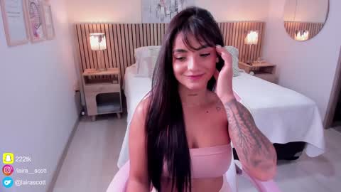 Snapshot of laira_scott chatting on January 14, 2025, 9:30 pm Laira online show from January 14, 2025, 9:30 pm