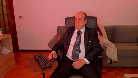 lajose52 online show from November 23, 2025, 4:40 pm