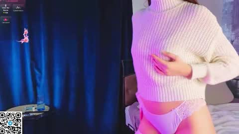 Snapshot of lalajecks chatting on October 17, 2025, 8:17 am Julia online show from October 17, 2025, 8:17 am