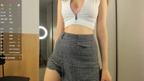 Snapshot of lalajecks chatting on October 17, 2025, 8:22 pm Julia online show from October 17, 2025, 8:22 pm