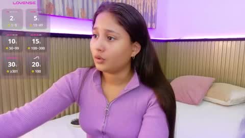 Laura online show from December 15, 2025, 12:53 pm