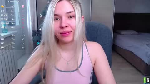 Snapshot of lana__nova chatting on February 11, 2026, 7:02 am Lana online show from February 11, 2026, 7:02 am