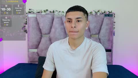 Snapshot of lana_bennett69 chatting on November 11, 2025, 9:20 am Lana online show from November 11, 2025, 9:20 am