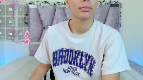 Snapshot of lana_bennett69 chatting on November 18, 2025, 9:25 am Lana online show from November 18, 2025, 9:25 am