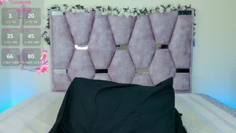 Snapshot of lana_bennett69 chatting on November 22, 2025, 10:47 am Lana online show from November 22, 2025, 10:47 am