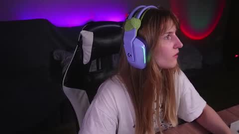 Kay online show from September 12, 2025, 9:59 pm