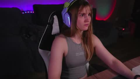 Kay online show from October 5, 2025, 8:51 pm