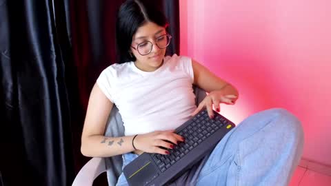 ... .          . ... online show from January 15, 2025, 4:11 pm