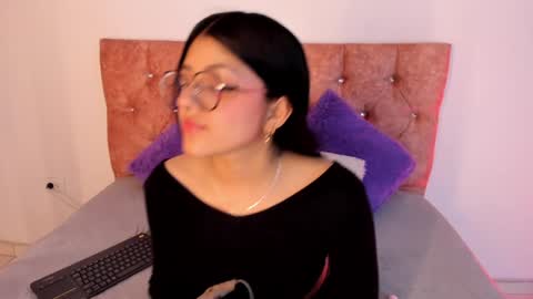 ... .          . ... online show from January 27, 2025, 12:26 pm