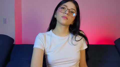 Snapshot of lana_dol chatting on February 4, 2026, 1:06 pm ... . . ... online show from February 4, 2026, 1:06 pm