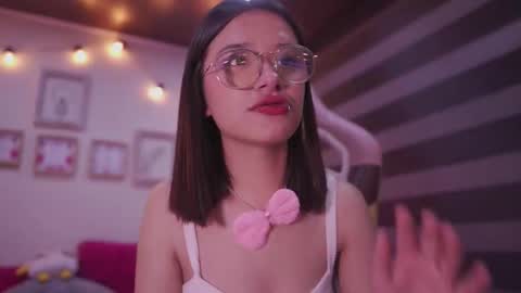 Snapshot of lana_dreams_ chatting on November 13, 2025, 10:19 pm Lana online show from November 13, 2025, 10:19 pm