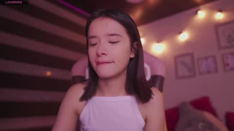 Snapshot of lana_dreams_ chatting on November 15, 2025, 12:08 am Lana online show from November 15, 2025, 12:08 am