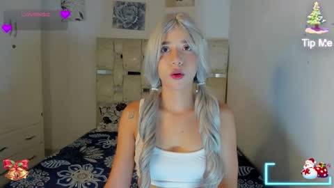 Snapshot of lana_foxxxx chatting on December 18, 2025, 9:43 pm Your beautiful Lana online show from December 18, 2025, 9:43 pm