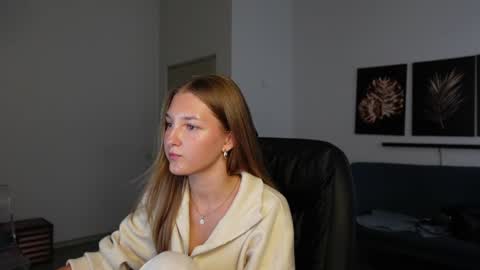 Snapshot of lana_jewel chatting on July 21, 2026, 5:43 am LANA JEWEL online show from July 21, 2026, 5:43 am