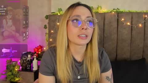 Lana online show from February 24, 2026, 9:13 pm