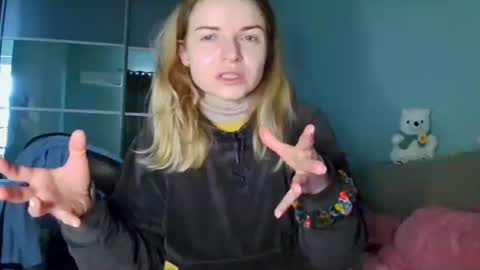 Snapshot of lanaangeldream chatting on February 21, 2026, 1:01 pm Lana online show from February 21, 2026, 1:01 pm