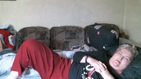 lanacat555 online show from March 8, 2026, 4:33 pm