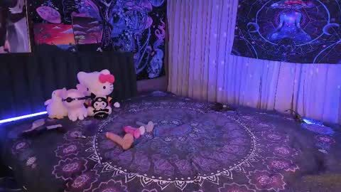 Snapshot of lanakyutt chatting on February 14, 2025, 8:42 am L A N A online show from February 14, 2025, 8:42 am