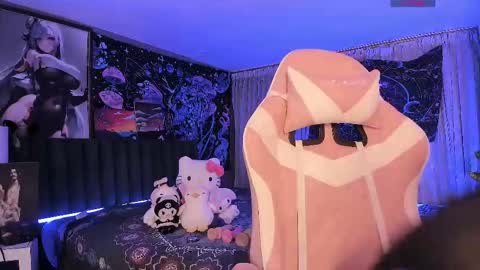 Snapshot of lanakyutt chatting on February 15, 2025, 2:58 am L A N A online show from February 15, 2025, 2:58 am