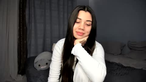 Lana online show from May 19, 2026, 10:16 pm
