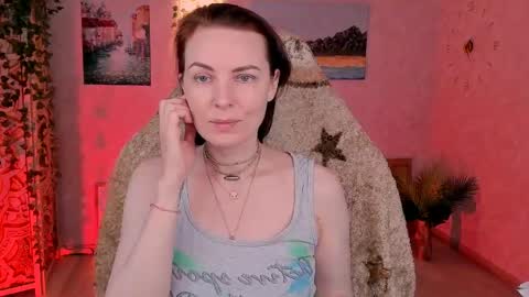 Snapshot of lanaradiance chatting on May 6, 2026, 7:35 am Lana Radiance online show from May 6, 2026, 7:35 am