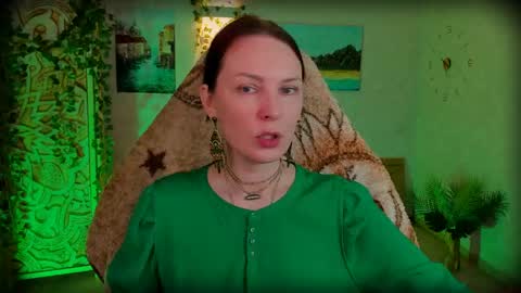 Snapshot of lanaradiance chatting on May 27, 2026, 10:34 am Lana Radiance online show from May 27, 2026, 10:34 am