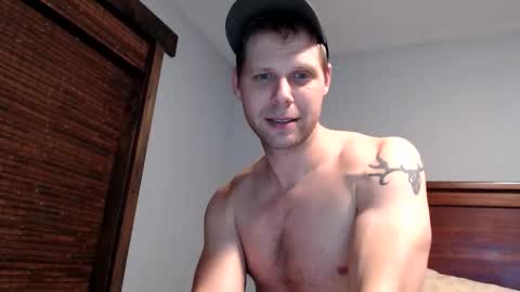 Snapshot of lancehardin chatting on January 15, 2026, 12:37 am Lance online show from January 15, 2026, 12:37 am