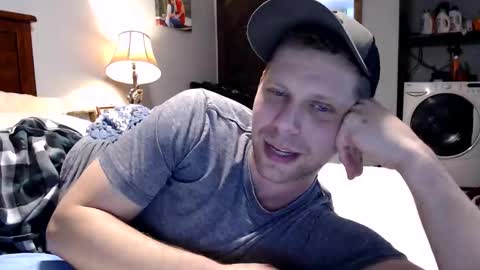 Snapshot of lancehardin chatting on February 19, 2026, 12:06 am Lance online show from February 19, 2026, 12:06 am