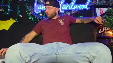 LANCE online show from November 12, 2025, 1:17 am