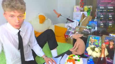 Lanny online show from February 16, 2026, 9:33 pm