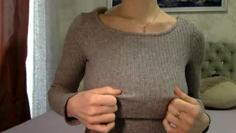 langoria online show from February 25, 2026, 1:32 pm