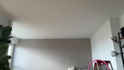 Snapshot of lanimalr chatting on October 27, 2025, 8:51 am Lanimal online show from October 27, 2025, 8:51 am