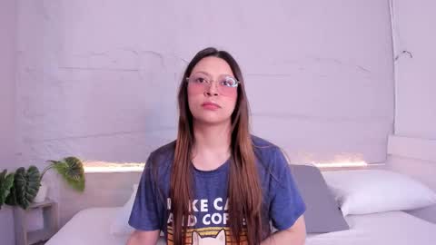 Lanna online show from March 3, 2026, 11:49 am