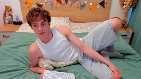 Snapshot of lanny_fandi chatting on February 18, 2026, 1:18 pm Fandi online show from February 18, 2026, 1:18 pm