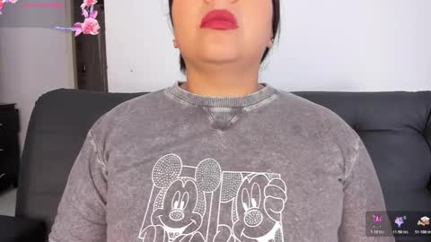 Snapshot of lapeligrosa_ chatting on November 27, 2025, 11:12 am lapeligrosa_ online show from November 27, 2025, 11:12 am