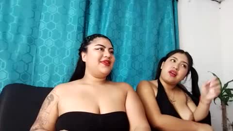 Snapshot of lapeligrosa_ chatting on December 17, 2025, 11:16 am lapeligrosa_ online show from December 17, 2025, 11:16 am