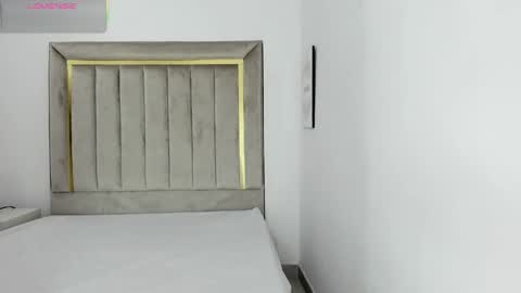 Snapshot of lapiz_lazuli12 chatting on October 12, 2025, 7:02 pm Julian online show from October 12, 2025, 7:02 pm