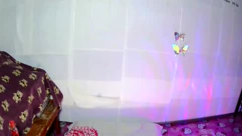 Snapshot of lara101732 chatting on November 15, 2025, 9:06 am lara101732 online show from November 15, 2025, 9:06 am