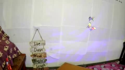 Snapshot of lara101732 chatting on November 25, 2025, 2:06 pm lara101732 online show from November 25, 2025, 2:06 pm