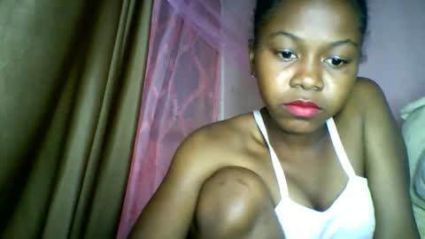 Snapshot of lara_belle chatting on April 28, 2026, 10:26 pm lara_belle online show from April 28, 2026, 10:26 pm