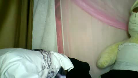 Snapshot of lara_belle chatting on May 4, 2026, 2:29 am lara_belle online show from May 4, 2026, 2:29 am