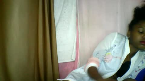 Snapshot of lara_belle chatting on May 15, 2026, 11:45 pm lara_belle online show from May 15, 2026, 11:45 pm